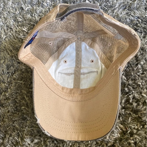 Women’s Gray/ Beige “Ain’t No Hood Like Motherhood” Trucker Hat - Picture 5 of 8